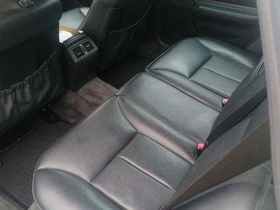 Mercedes E320