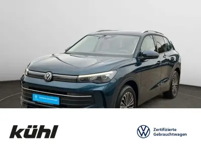 Gebraucht VW Tiguan Life 131 PS (96 kW) 2024 Nightshade blue metallic SUV
