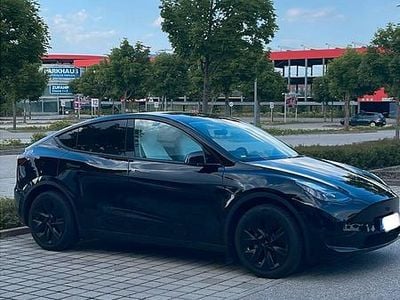 Gebraucht Tesla Model Y RWD 257 kW (350 PS) 2023 Schwarz SUV