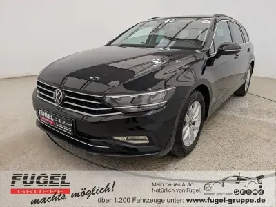 Gebraucht VW Passat S 150 PS (110 kW) 2024 Deep black perleffekt Kombi