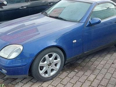 Usata Mercedes SLK200 136 CV (100 kW) 1998 Blu Cabrio