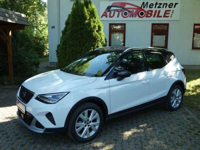 gebraucht Seat Arona Xperience, LED-Licht, Klimaaut., Parklenk., Navi