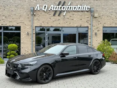 Neu BMW M5 Performance 585 PS (430 kW) 2026 Schwarz Limousine