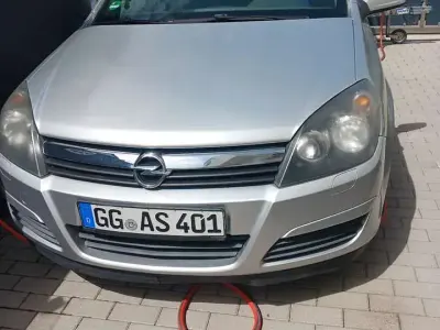 Gebraucht Opel Astra Edition 105 PS (77 kW) 2005 Limousine