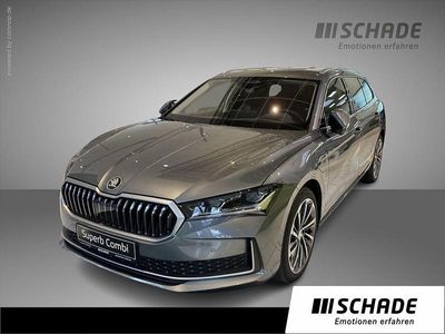 Gebraucht Skoda Superb LAURIN & KLEMENT 150 PS (110 kW) 2024 Grau Kombi