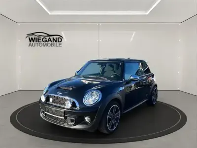 Second-hand Mini Cooper S Chili 184 CP (135 kW) 2011 Negru Hatchback