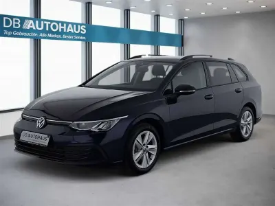 Gebraucht VW Golf VIII Life 150 PS (110 kW) 2023 Blau Kombi