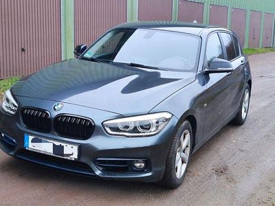 Gebraucht BMW 118 Sport Line 136 PS (100 kW) 2016 Grau Kleinwagen