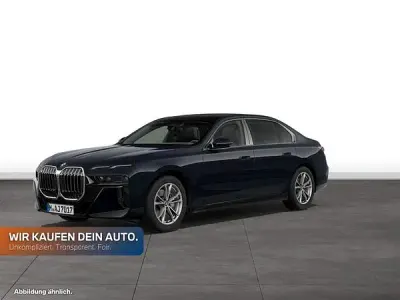 Gebraucht BMW 740 Comfort Edition 299 PS (219 kW) 2025 Carbonschwarz metallic Limousine