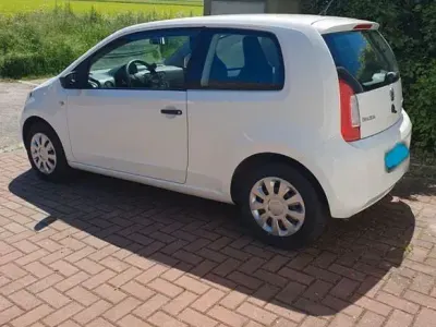 Gebraucht Skoda Citigo Active 60 PS (44 kW) 2013 Weiß Kleinwagen