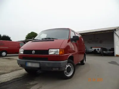 Usado VW Transporter 78 CV (57 kW) 1995 Rojo Van