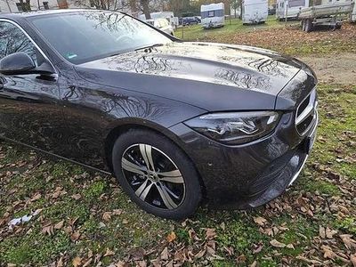 Grau Gebraucht 2023 Mercedes 200 Avantgarde Limousine | 32.450 € (Teuer)