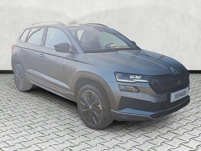 Neu Skoda Karoq SportLine 150 PS (110 kW) 2026 Graphitegrau metallic SUV