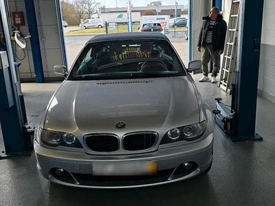 Gebraucht BMW 318 Cabriolet 143 PS (105 kW) 2004 Grau Cabrio