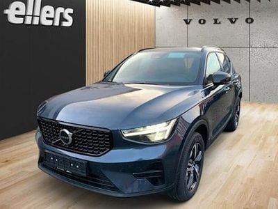 Neu Volvo XC40 Plus 197 PS (144 kW) 2025 Blau SUV