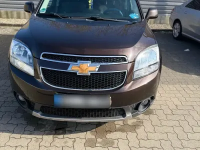 Gebraucht Chevrolet Orlando 163 PS (119 kW) 2013 Braun Van / Kleinbus
