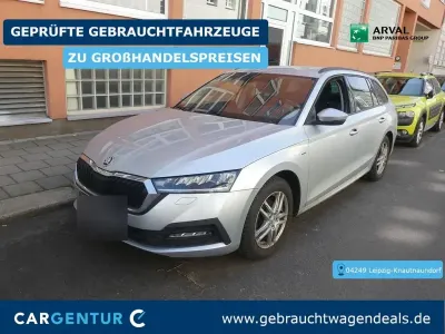 Gebraucht Skoda Octavia Clever 150 PS (110 kW) 2022 Silber (metallic) Kombi