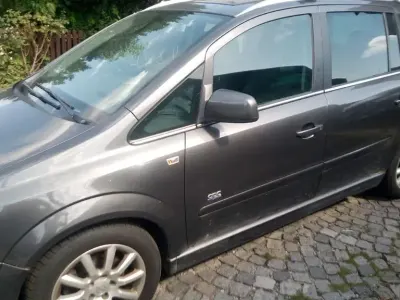 Gebraucht Opel Zafira Sport 140 PS (102 kW) 2011 Grau Van / Kleinbus