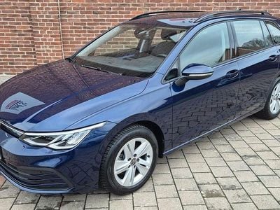 Gebraucht VW Golf VIII Life 150 PS (110 kW) 2023 Blau Kombi