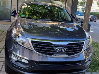 Gebraucht Kia Sportage 163 PS (119 kW) 2010 Grau SUV