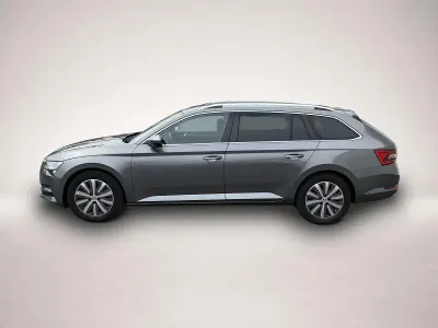 Gebraucht Skoda Superb Style 150 PS (110 kW) 2022 Manufacturer Kombi