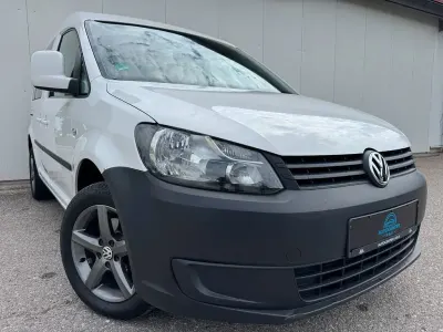 Usado VW Caddy Trendline 75 HP (55 kW) 2013 Branco Monovolume