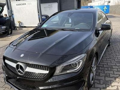 Gebraucht Mercedes CLA180 StreetStyle 122 PS (89 kW) 2015 Schwarz Limousine