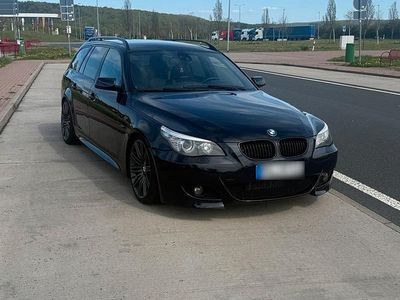 Usata BMW 525 Sport Line 197 CV (144 kW) 2007 Nero Station wagon