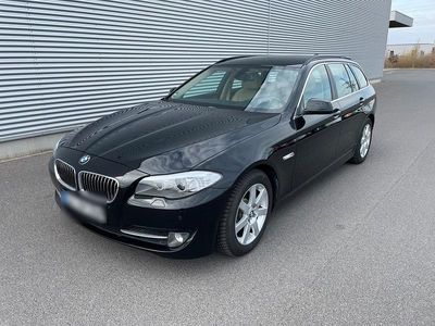 Gebraucht BMW 525 204 PS (150 kW) 2011 Schwarz Kombi