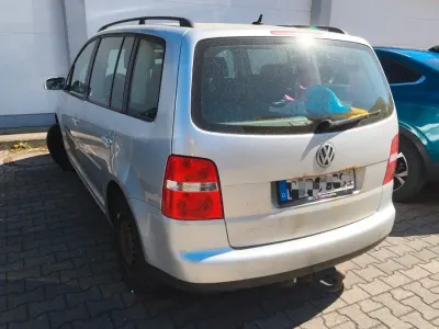 Gebraucht VW Touran 105 PS (77 kW) 2006 Silber Van / Kleinbus
