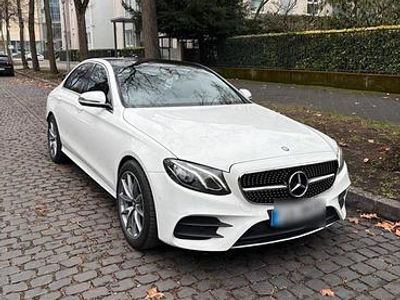 Gebraucht Mercedes E200 AMG 184 PS (135 kW) 2016 Weiß Limousine