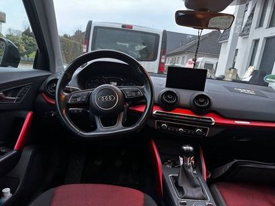 gebraucht Audi Q2 Kombilimousine
