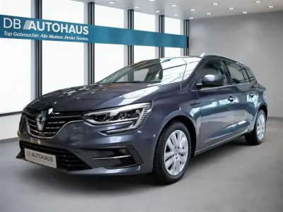 Używany Renault Mégane GrandTour Business 140 KM (102 kW) 2022 Szary Kombi