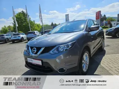 Gebraucht Nissan Qashqai Acenta 116 PS (85 kW) 2017 Grau SUV