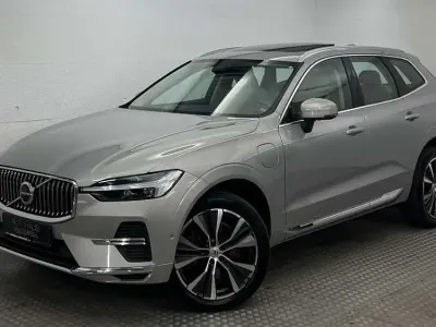 Gebraucht Volvo XC60 Inscription 341 PS (250 kW) 2021 Silver dawn (metallic) SUV