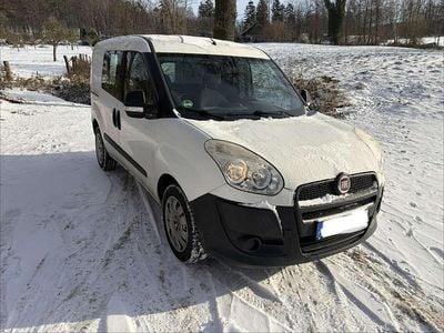 Weiß Gebraucht 2013 Fiat Doblò Van / Kleinbus | 5.200 € (Fairer Preis)