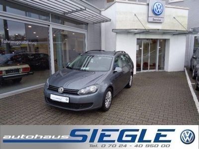 Grau metallic Gebraucht 2013 VW Golf VII Business Kombi | 11.640 € (Etwas zu teuer)