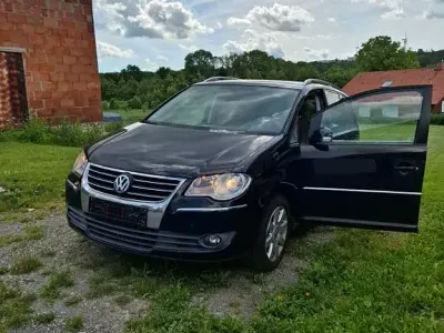 Gebraucht VW Touran Trendline 140 PS (102 kW) 2009 Schwarz Van / Kleinbus