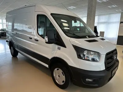 Gebraucht Ford Transit Trend 165 PS (121 kW) 2025 Weiß Van / Kleinbus