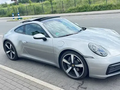 Gebraucht Porsche 911 Carrera 4 385 PS (283 kW) 2020 Grau Coupé