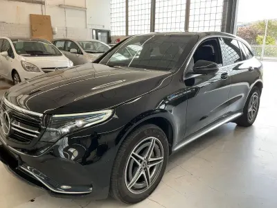 Gebraucht Mercedes EQC400 300 kW (408 PS) 2021 Schwarz SUV