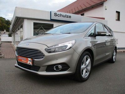 Gebraucht Ford S-MAX Titanium 179 PS (131 kW) 2015 Silber metallic Van / Kleinbus