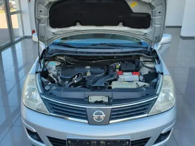 Gebraucht Nissan Tiida Acenta 106 PS (77 kW) 2008 Grau Limousine