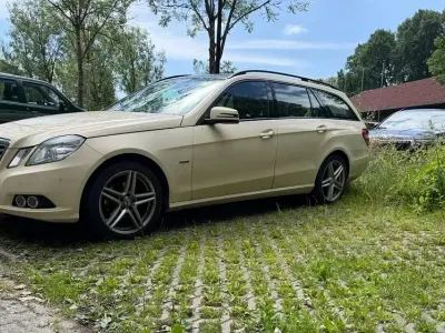Gebraucht Mercedes E200 136 PS (100 kW) 2011 Beige Kombi