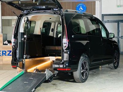 Neu VW Caddy Style 116 PS (85 kW) 2025 Schwarz Van / Kleinbus