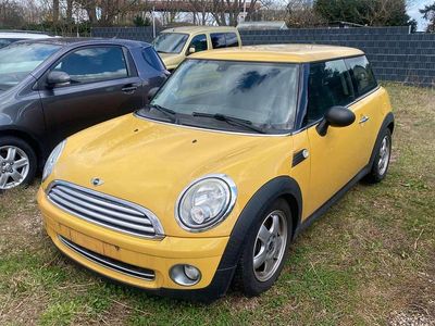 Second-hand Mini ONE 75 CP (55 kW) 2009 Galben Hatchback