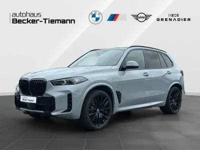 Neu BMW X5 M Sport 489 PS (359 kW) 2026 Grau SUV
