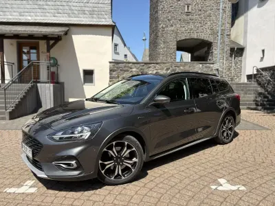Gebraucht Ford Focus Active 150 PS (110 kW) 2019 Grau Limousine