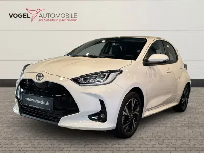 Neu Toyota Yaris 117 PS (86 kW) 2026 Weiß Kleinwagen