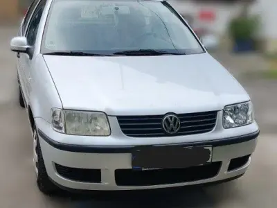 Gebraucht VW Polo 60 PS (44 kW) 2001 Silber Kleinwagen